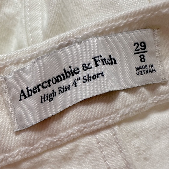 ABERCROMBIE & FITCH High Rise 4" Distressed Short in White Sz. 8 / 29 - Picture 7 of 7